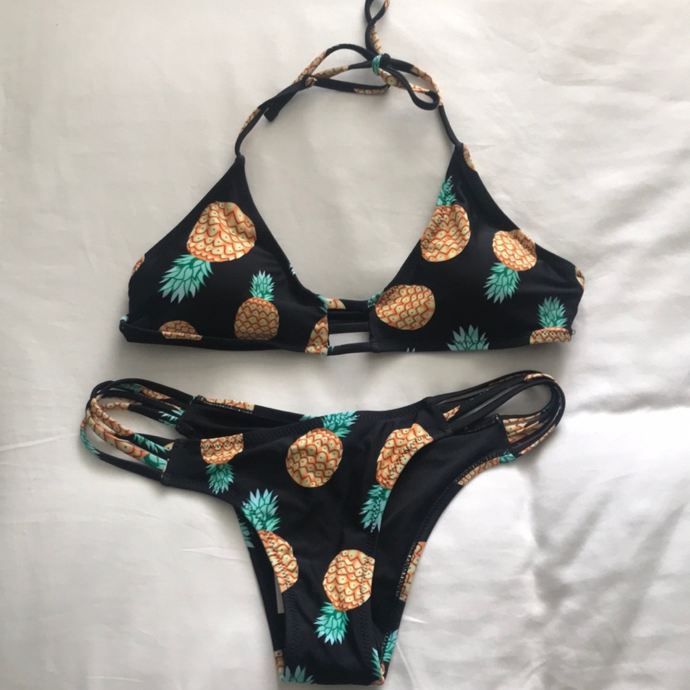 Cupshe Pineapple Bikini Top and Cheeky Bottom Set